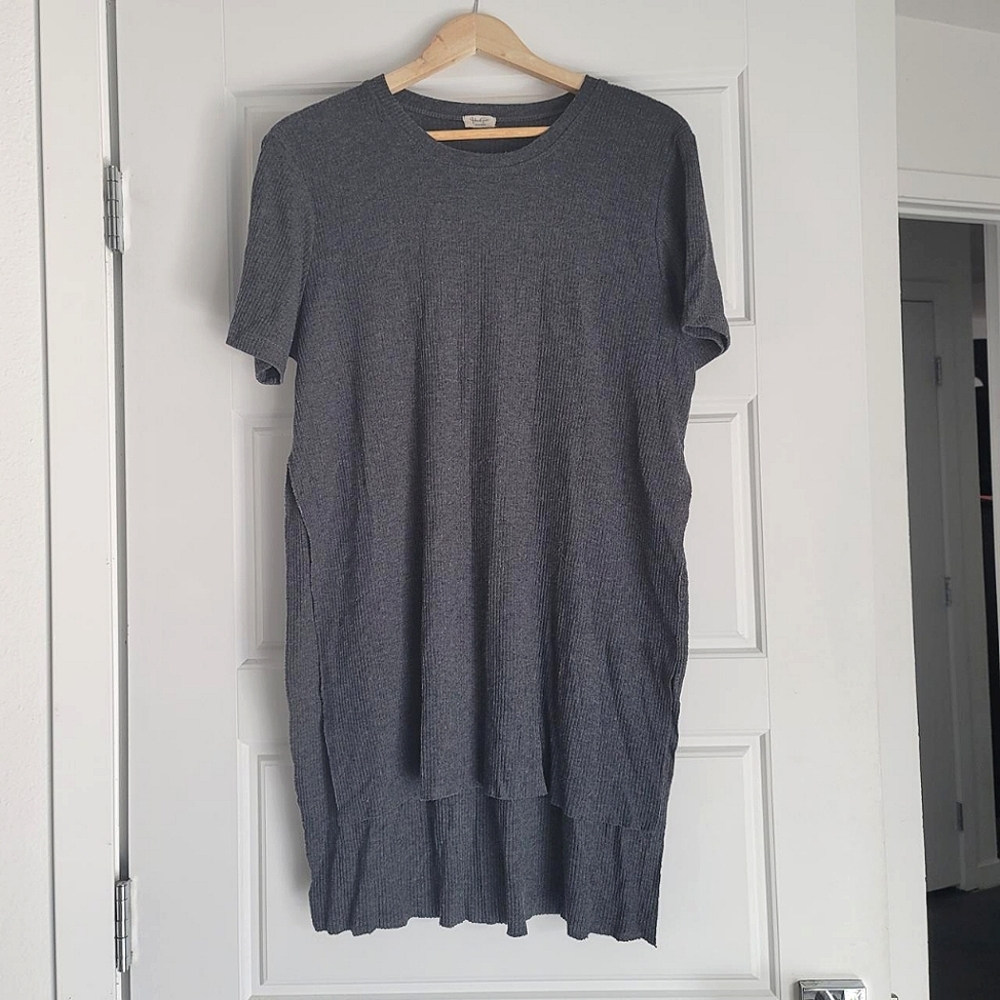 Brandy Melville hi-low high slit t-shirt